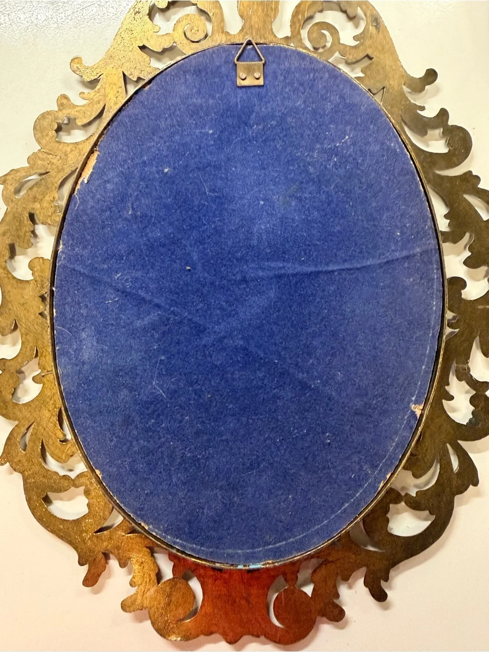Set of 2 Made in Italy Vintage Floral Oval Wall Plaques Ornate Brass Gold Frames